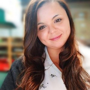 Meet your Posher, Asya